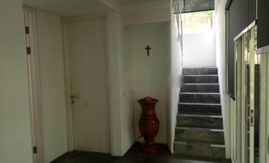 Rumah design  minimalis unik bagus +  cerah +  segar +  teduh dan rin