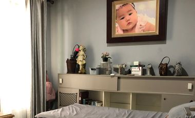 Rumah Cantik  murah 2,5lantai siap huni