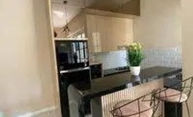 Town House Rumah Baru design modern mewah dipinggir jalan 2 mbl condet