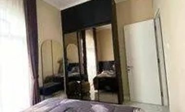 Town House Rumah Baru design modern mewah dipinggir jalan 2 mbl condet