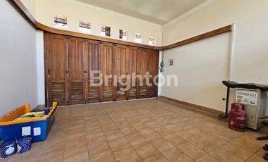 Rumah cantik furnish tengah kota di pupuk