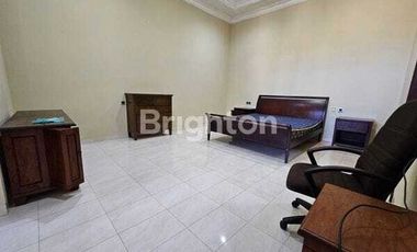 Rumah cantik furnish tengah kota di pupuk