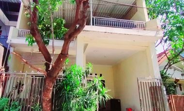 Rumah 2 lantai deltasari, ready puri surya citra harmoni surabaya waru