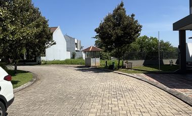 Kavling View Danau Harga menarik Hadap Selatan di KBP