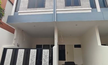 Di jual rumah murah di pisangan matraman  jakarta Timur
