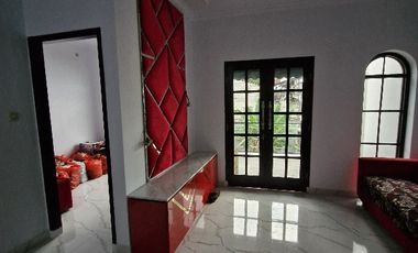 WOWW RUMAH 2 LANTAI TANAH LUAS! AKSES 5 MNT TOL & LRT