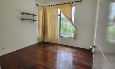 Rumah Hoek Dekat Kampus, Mall dan Akses Tol di Foresta BSD City