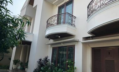 Dijual Rumah Siap Huni, Dekat Stasiun MRT Cipete