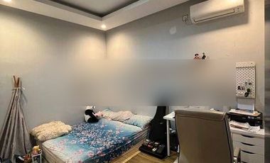 Murah Banget Nih Rumah di Naraya Bsb Lokasi di Boulevard Furnished