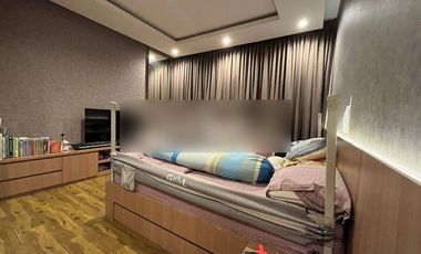 Murah Banget Nih Rumah di Naraya Bsb Lokasi di Boulevard Furnished