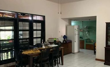 Jual rumah dekat puja mandala nusa dua Jimbaran bawah Bali, jln 10 mtr
