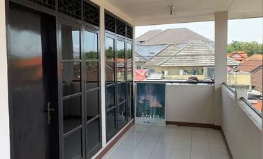 Jual rumah dekat puja mandala nusa dua Jimbaran bawah Bali, jln 10 mtr