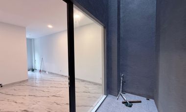 HOEK SUTERA FERONIA PARK ALAM SUTERA ada Private Lift