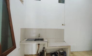 rumah cantik bersih siap huni dekat luwea gentan