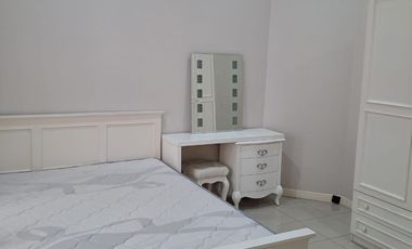 Disewakan rumah di taman beverly golf karawaci