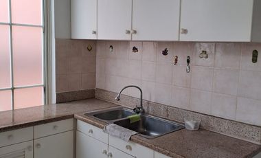 Disewakan rumah di taman beverly golf karawaci