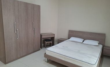 Disewakan rumah di taman beverly golf karawaci