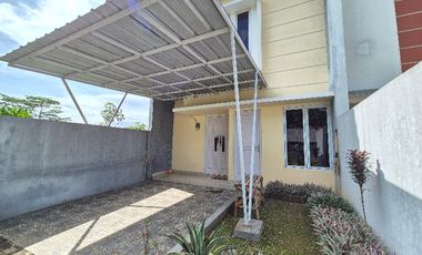 rumah mewah 2 lantai jual d bawah pasaran kamar tidur 4