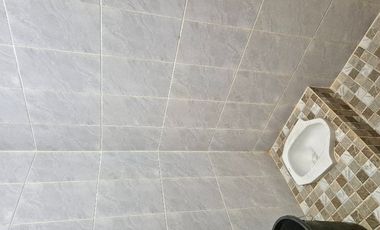 rumah mewah 2 lantai jual d bawah pasaran kamar tidur 4