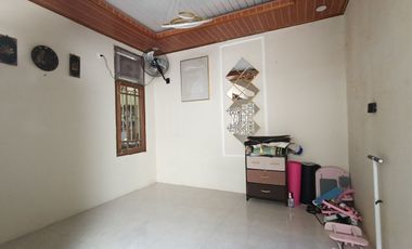 Rumah Etnic Luas 325m² Kokoh Selangkah ke Jl Adi Sumarmo Surakarta