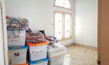 Rumah Besar shm jln, sersan darphin. Jambi