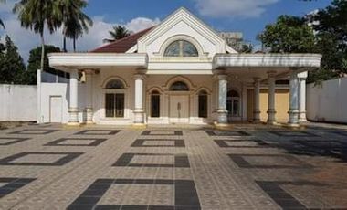 Rumah Besar shm jln, sersan darphin. Jambi