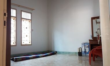 Rumah Besar shm jln, sersan darphin. Jambi