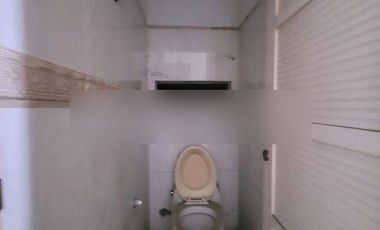 Rumah Murah di Bukit Sari Banyumanik, 2 Lantai SHM Butuh Renovasi