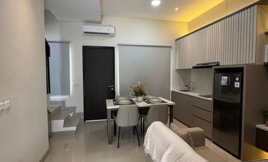 Dijual Rumah 2 Lantai Konsep Modern, Royal Spring Cluster Palm Spring