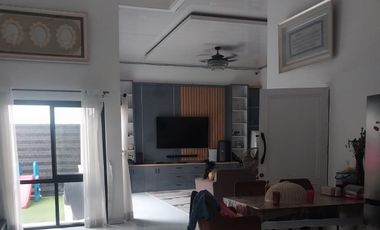 Rumah mewah pasilitas pull Lokasi strategies askes toll Pondok kelapa