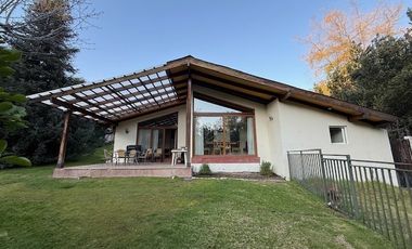Casa en Venta en Oportunidad inversionistas. Gran terreno con cómoda casa. Camino del Maillin. Colegio Mayflower.