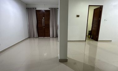Dijual boleh di sewa juga Rumah komplek bb
