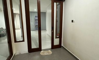 Dijual boleh di sewa juga Rumah komplek bb