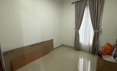 Dijual boleh di sewa juga Rumah komplek bb