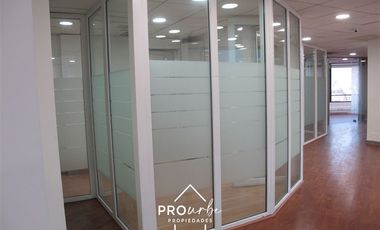 Oficina en Arriendo en Av. Andrés Bello/Av. Vitacura