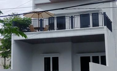 Rumah Bagus Berbalcon LT122m² Luas Murah