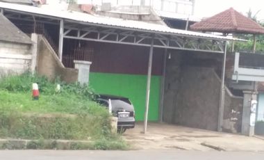 Bangunan pinggir jalan nasional dkt campus unisba