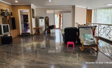 DISEWA RUMAH  DI PHINISI INDAH, HOEK, TAMAN LUAS, JARANG ADA