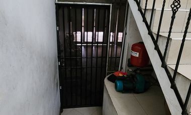 DISEWA RUMAH  DI PHINISI INDAH, HOEK, TAMAN LUAS, JARANG ADA
