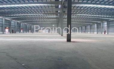 Disewakan gudang 13300m di kws industri delta silicon cikarang bekasi