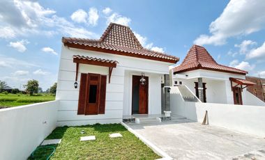 Rumah Baru Konsep Joglo Modern Dekat Exit Tol Prambanan