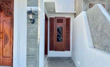 Rumah Baru Konsep Joglo Modern Dekat Exit Tol Prambanan