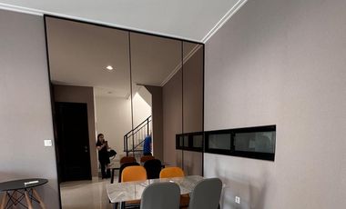 Disewakan Rumah Pik Mewah Brand New Full Furnish