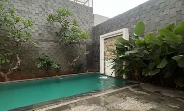 Disewakan Rumah Cluster Emerald Mansion Lippo Cikarang