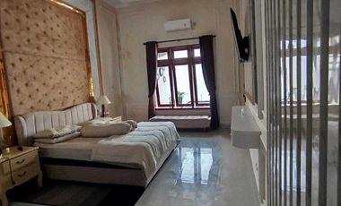 Rumah Mewah Private Pool  Furnished Sumber Banjarsari Solo