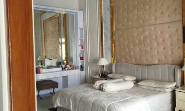 Rumah Mewah Private Pool  Furnished Sumber Banjarsari Solo