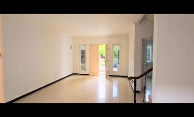 HANYA 5 MENIT KE TOL DISEWAKAN MURAH, RUMAH DI PURI SRIWEDARI CIBUBUR