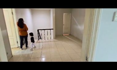 HANYA 5 MENIT KE TOL DISEWAKAN MURAH, RUMAH DI PURI SRIWEDARI CIBUBUR