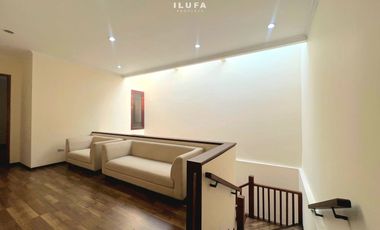 Disewakan Townhouse Lingkungan Asri Nyaman, area Cilandak Ampera