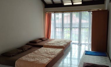 Jual Villa LUAS CANTIK MURAH di dekat Wisata Cisarua Lembang Bandung